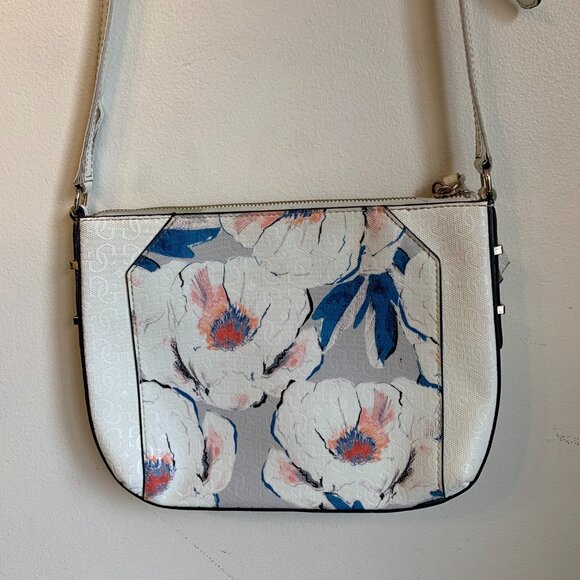 Guess Floral Crossbody - Picture 4 of 14